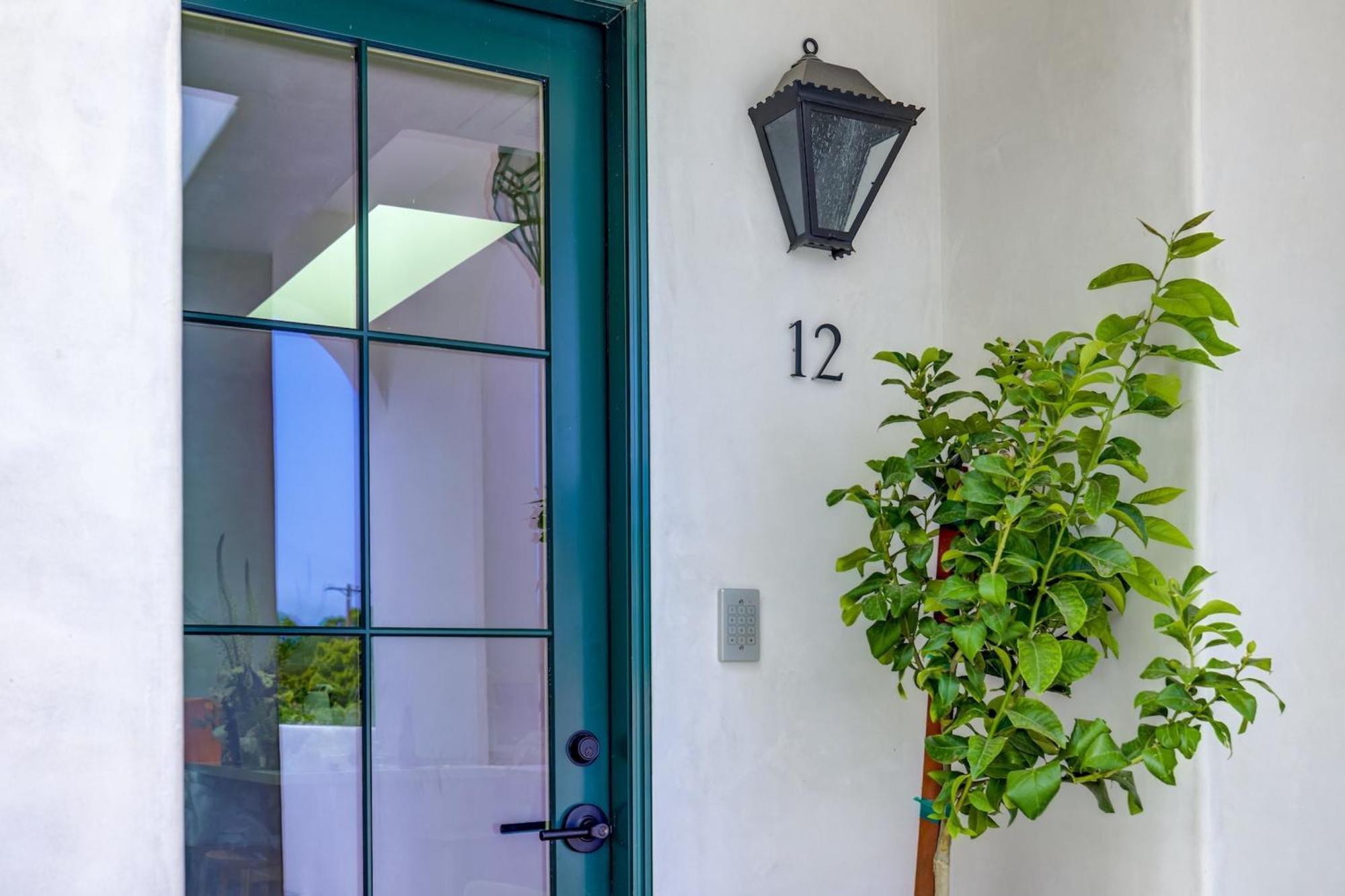 Casa De La Vina - Boutique Apartments In Downtown Santa Barbara Exterior photo