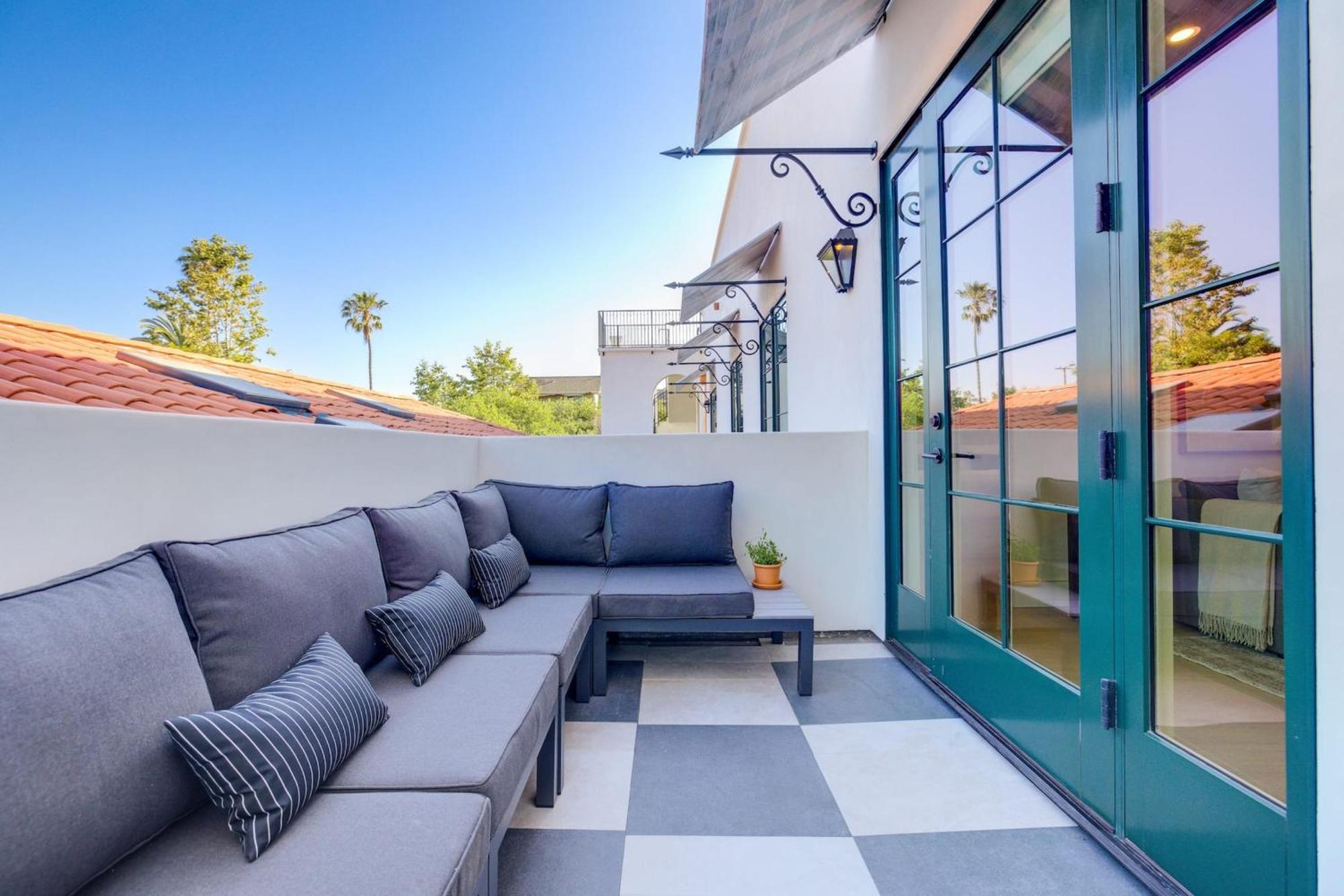 Casa De La Vina - Boutique Apartments In Downtown Santa Barbara Exterior photo