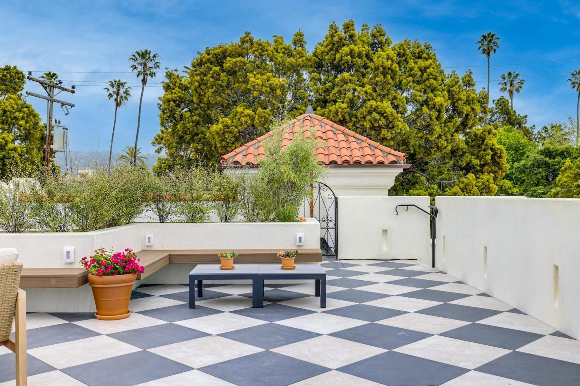 Casa De La Vina - Boutique Apartments In Downtown Santa Barbara Exterior photo
