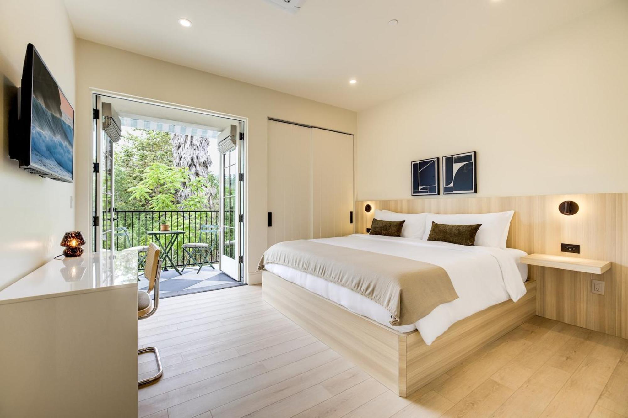 Casa De La Vina - Boutique Apartments In Downtown Santa Barbara Exterior photo